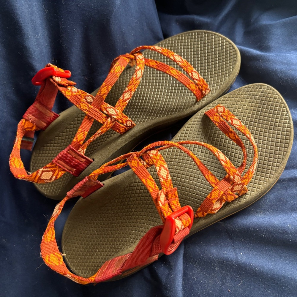 Size 10 women’s Chaco sandals